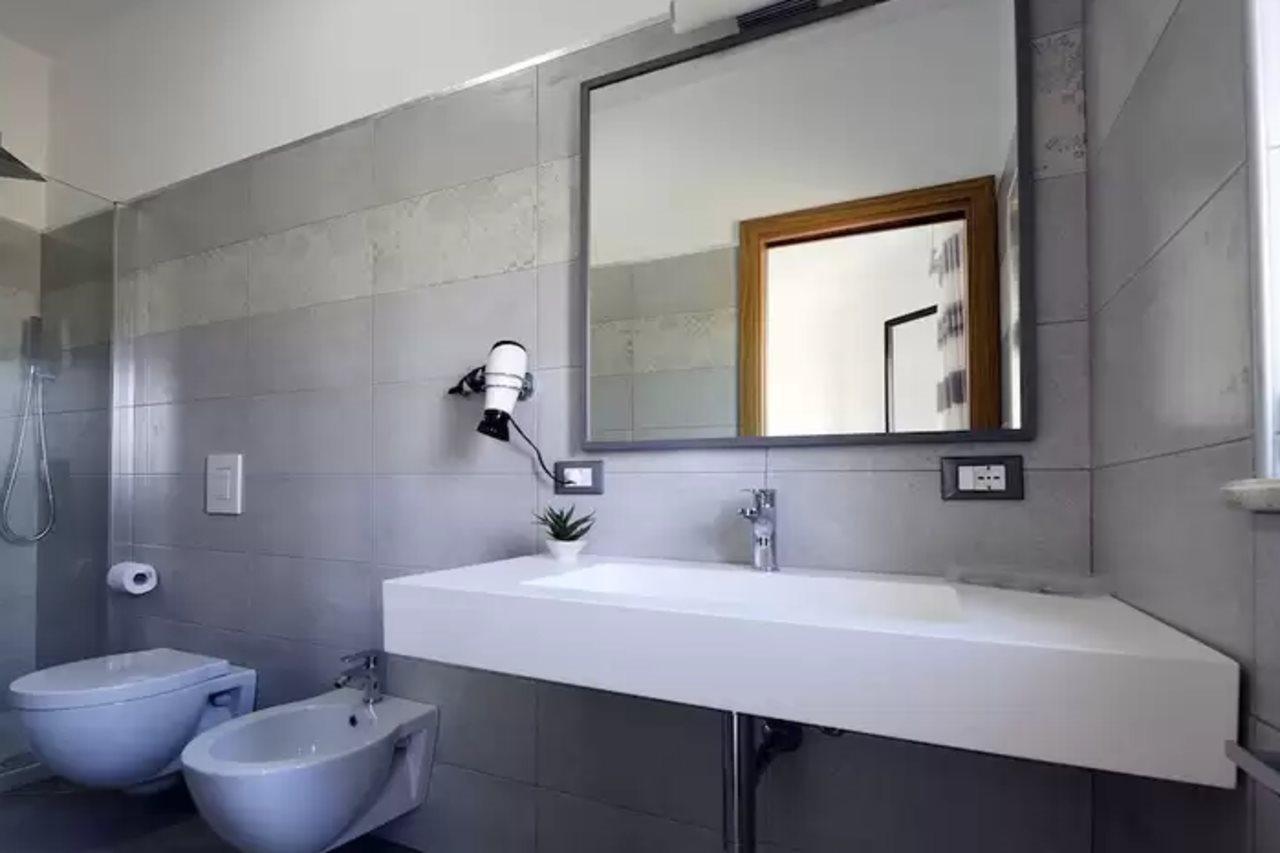 Oasis Hotel Residence Resort LMP Buitenkant foto