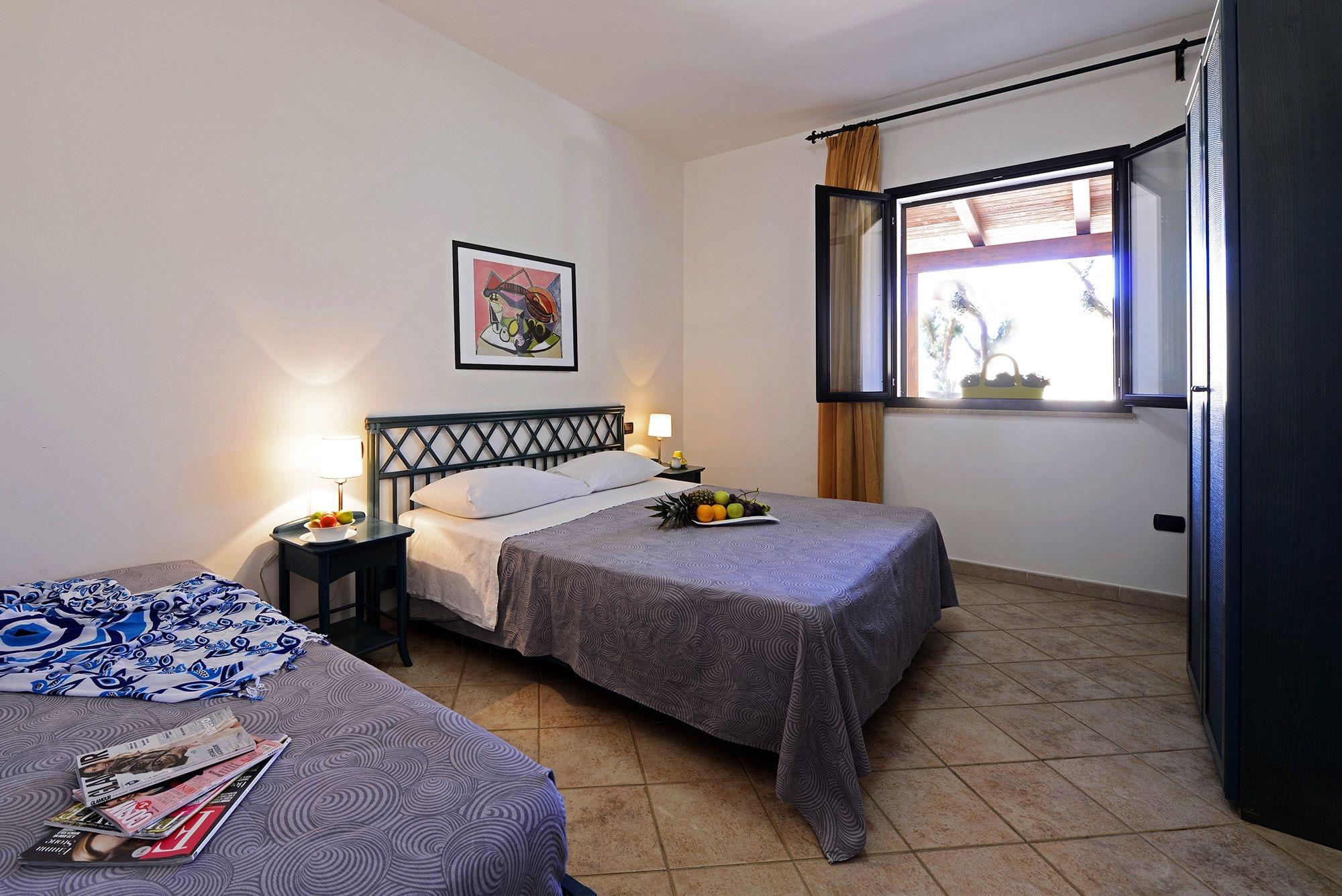 Oasis Hotel Residence Resort LMP Buitenkant foto