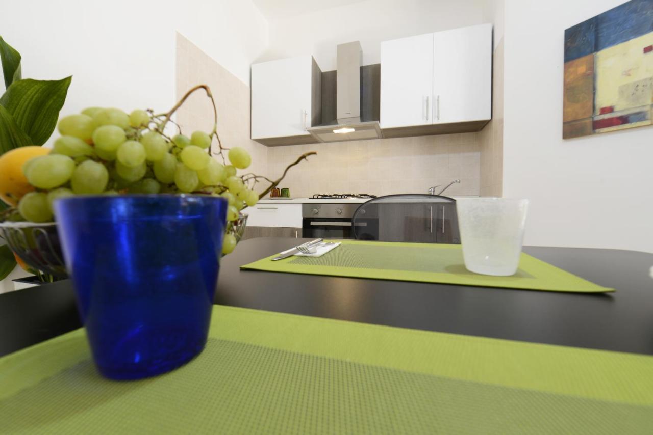 Oasis Hotel Residence Resort LMP Buitenkant foto