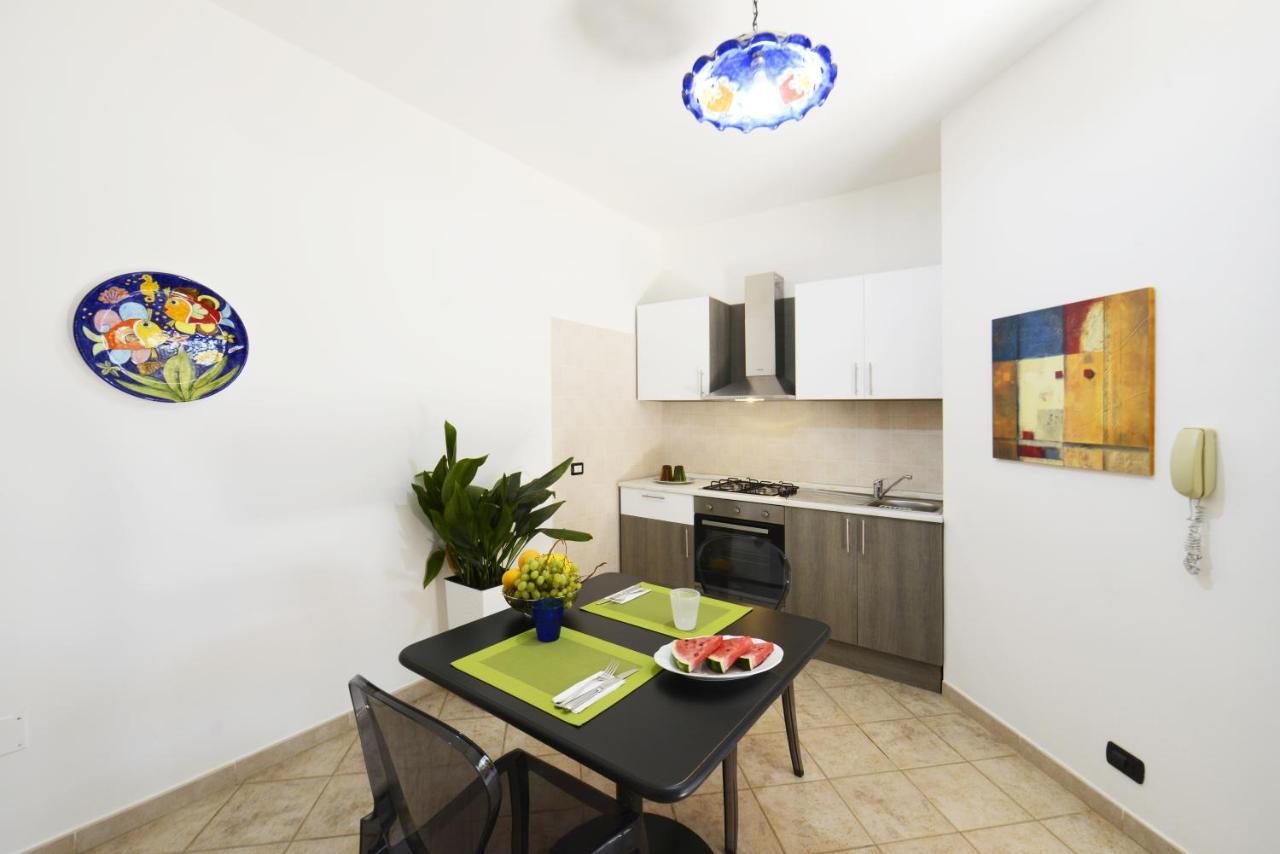 Oasis Hotel Residence Resort LMP Buitenkant foto