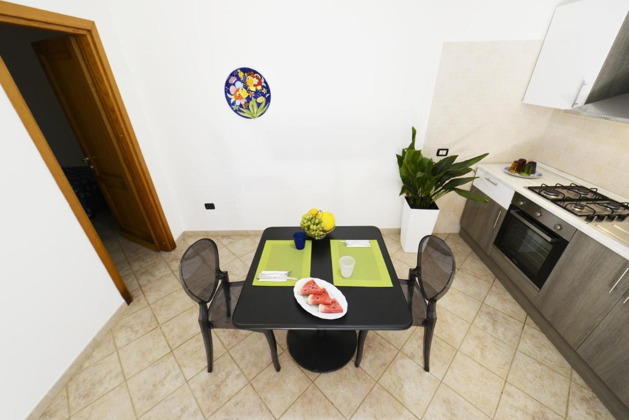Oasis Hotel Residence Resort LMP Buitenkant foto